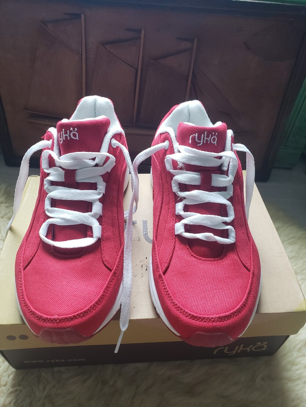 NIB Ryka Catalyst III Canvas Walking Sneakers Red 9W Kelly Ripa